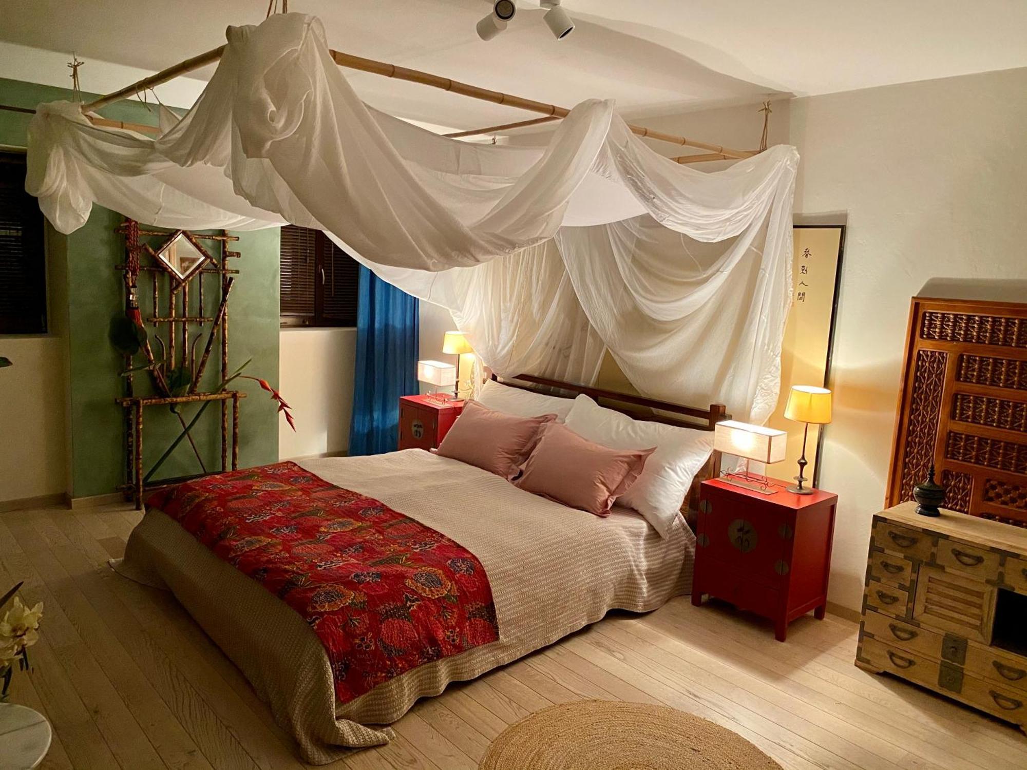Les 3 Coeurs - Chambres Chez Charmants Habitants Font Экстерьер фото
